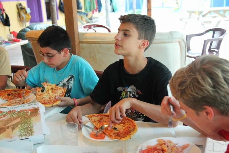 Village Camps International Summer Camp Ard&egrave;che, France 2019-07-26 https://www.villagecamps.com/journals_admin/images/926-22-18-07-2014 2(800x533) (34).jpg